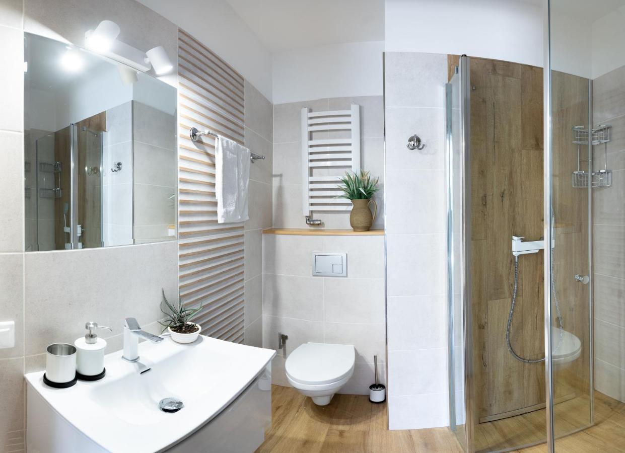 Dom Latarnika Apartamento Jarosławiec Exterior foto