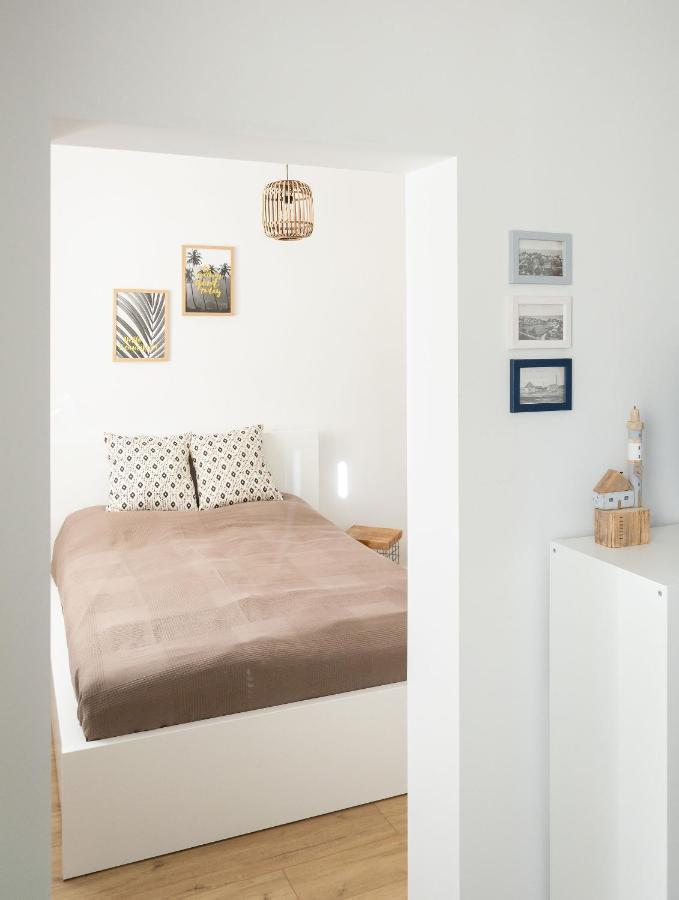 Dom Latarnika Apartamento Jarosławiec Exterior foto