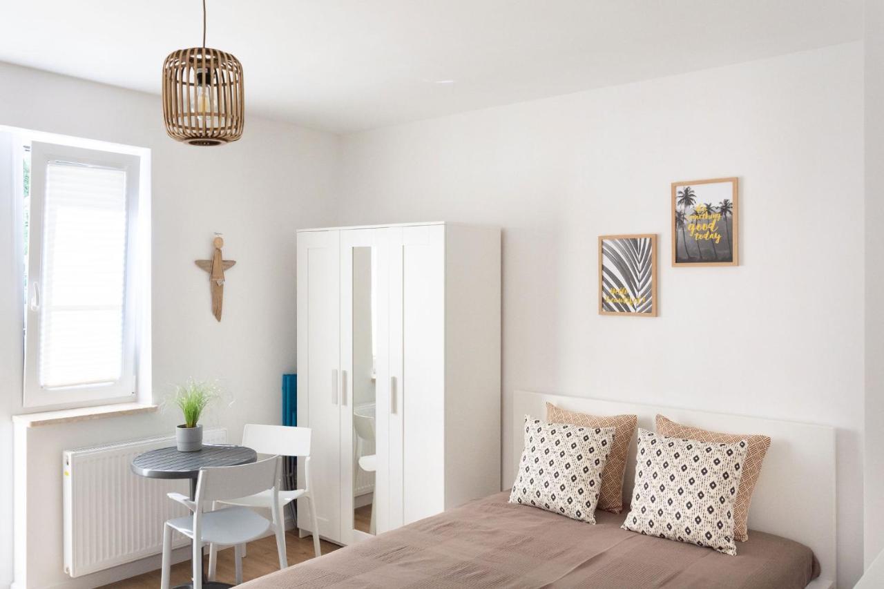 Dom Latarnika Apartamento Jarosławiec Exterior foto