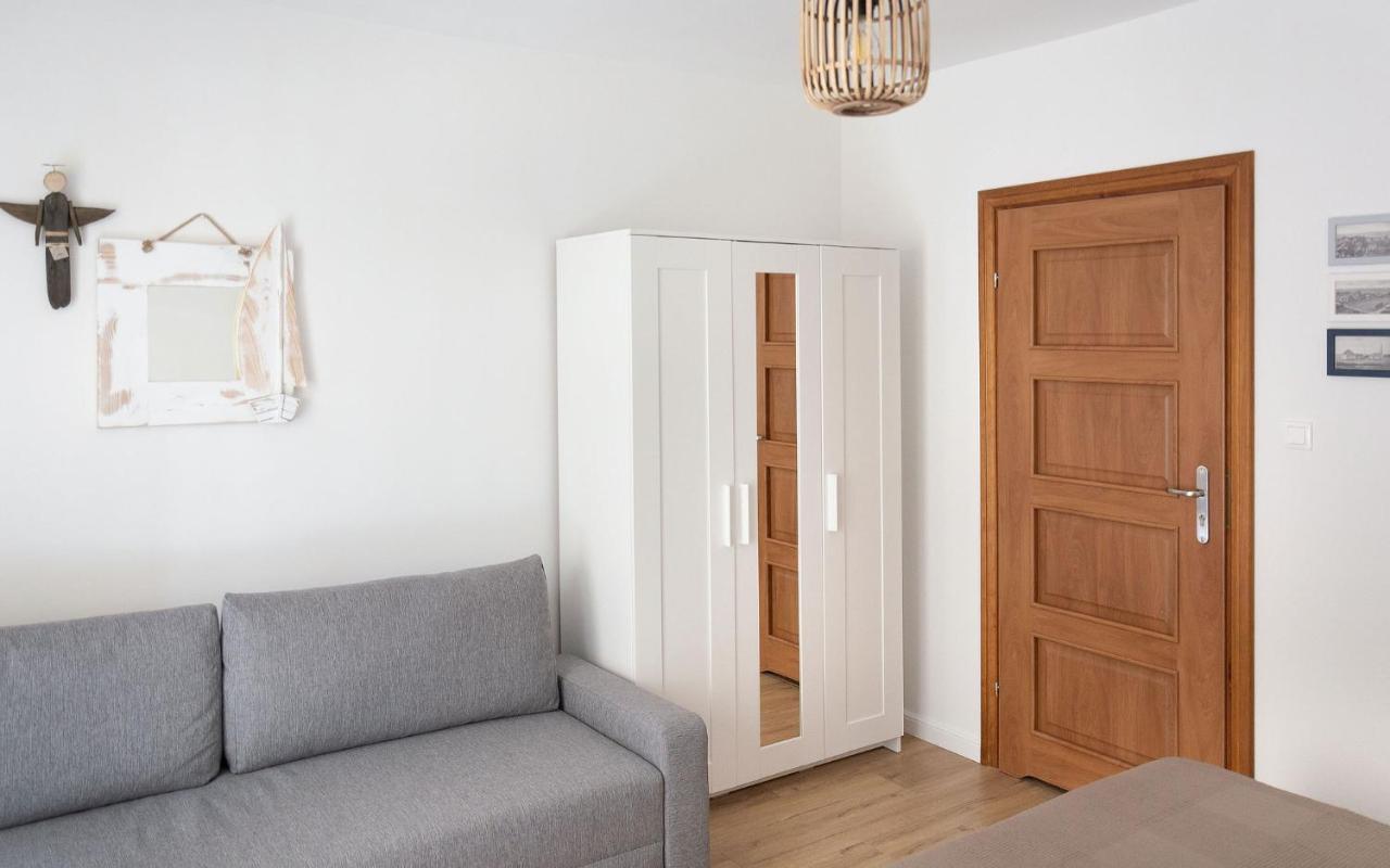 Dom Latarnika Apartamento Jarosławiec Exterior foto